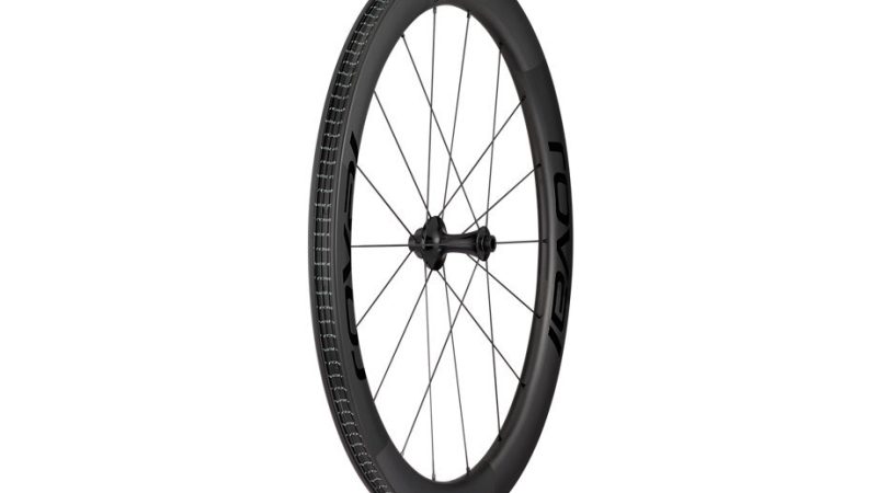 2021_WHL_RAPIDE-CLX-FRONT-SATIN-CARBON-GLOSS-BLK-700C_FRONT