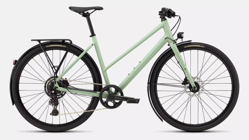 Specialized Sirrus x 2.0 EQ ST hybriidi pyörä lokasuojailla