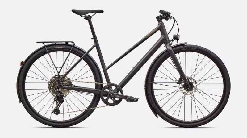 Specialized Sirrus X 3.0 eq st Hybridipyörä